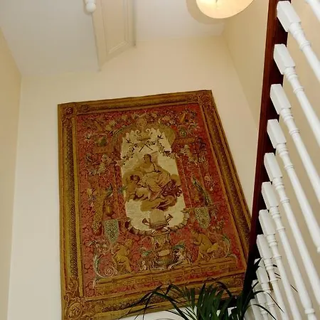 Гостевой дом Ashbrook Arms Townhouse And Restaurant *